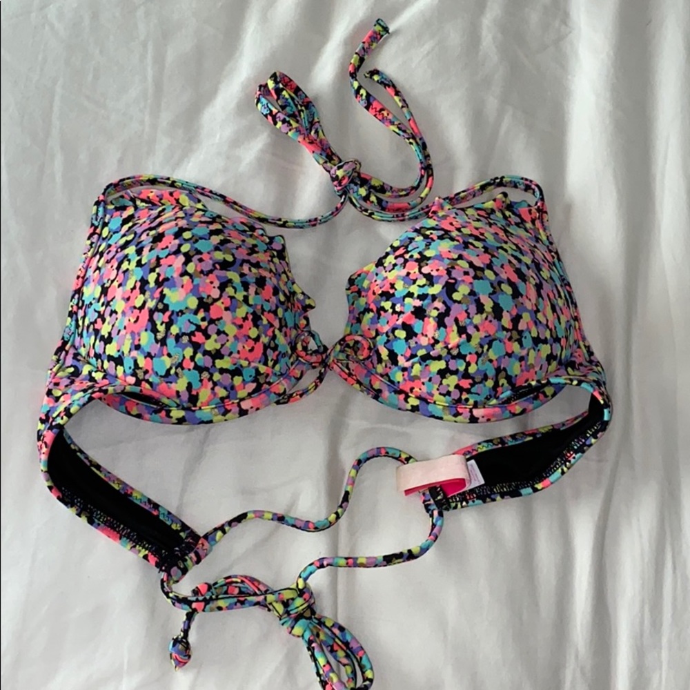 Victoria’s Secret Bikini Top
